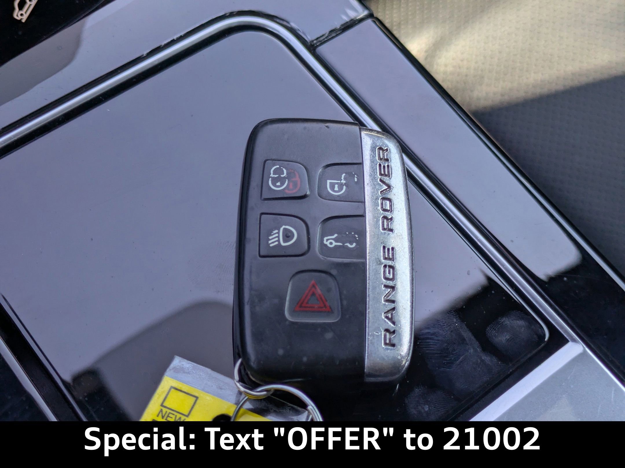 Used 2019 Land Rover Range Rover Velar R-Dynamic SE image 37