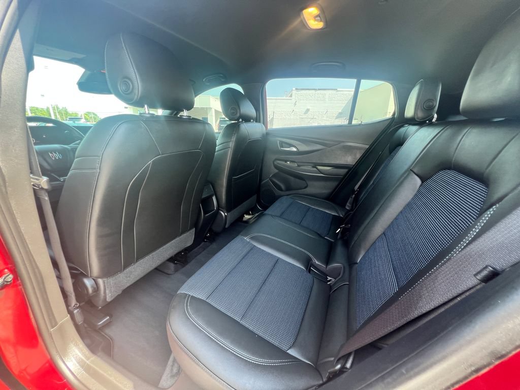 Used 2025 Buick Envista Preferred FWD image 27