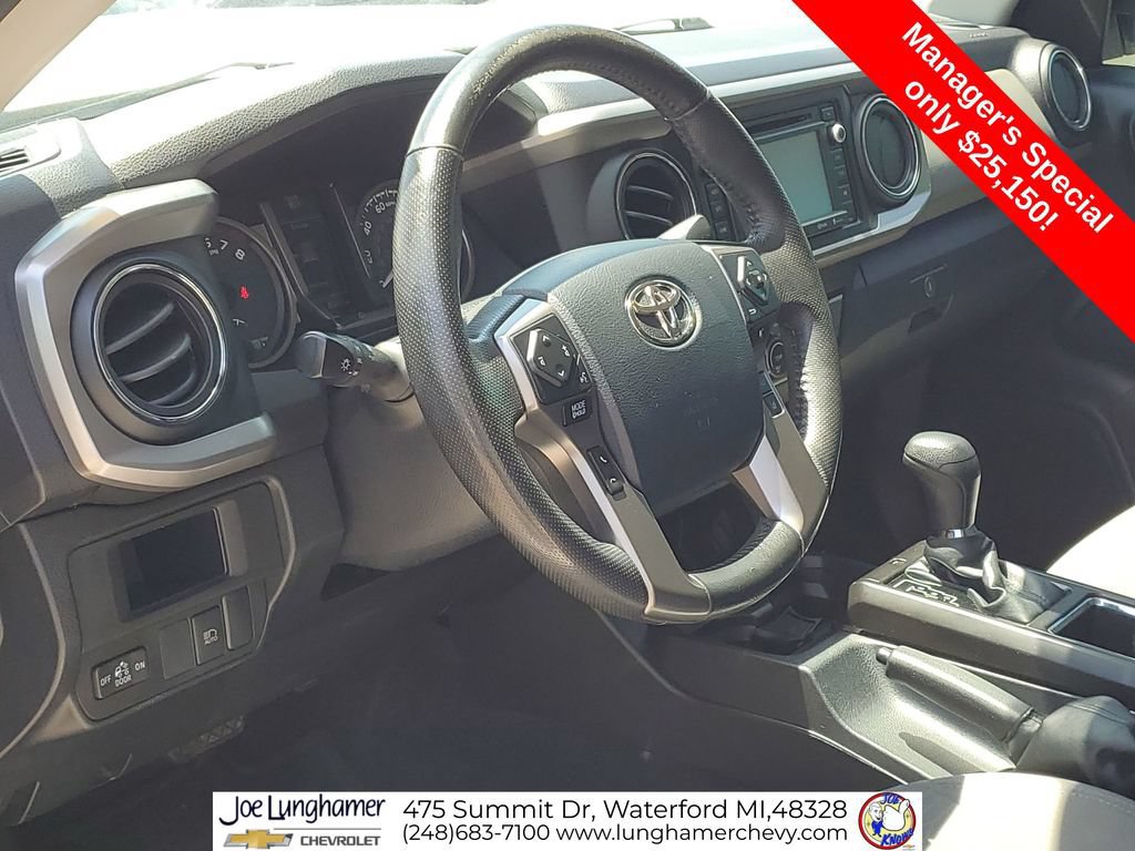 Used 2019 Toyota Tacoma SR5 RWD image 11