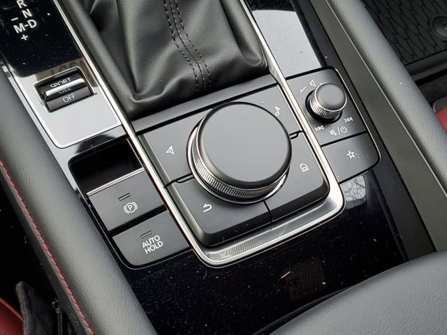 New 2026 MAZDA MAZDA3 Carbon image 32