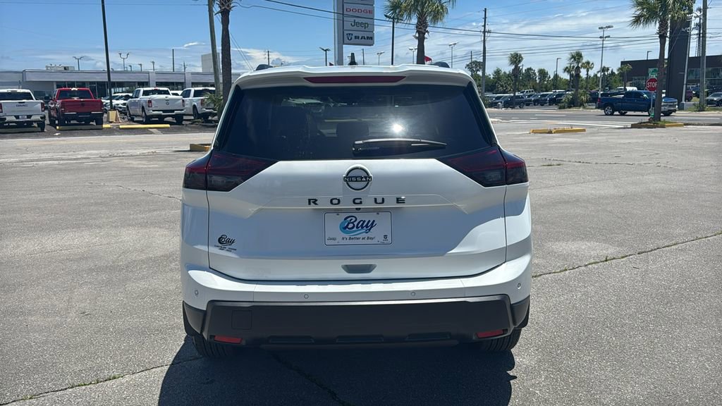 Used 2026 Nissan Rogue Dark Armor FWD image 4