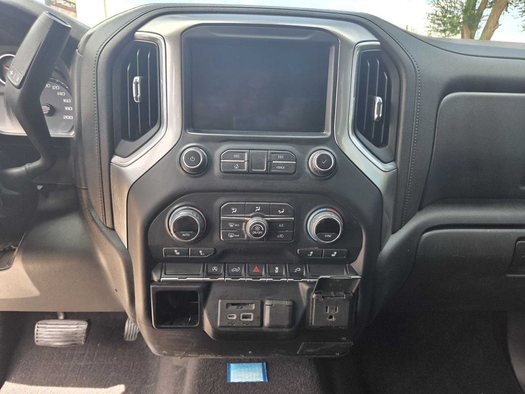 Used 2020 Chevrolet Silverado 1500 LT w/ Fleet Comfort Package AWD/4WD image 15