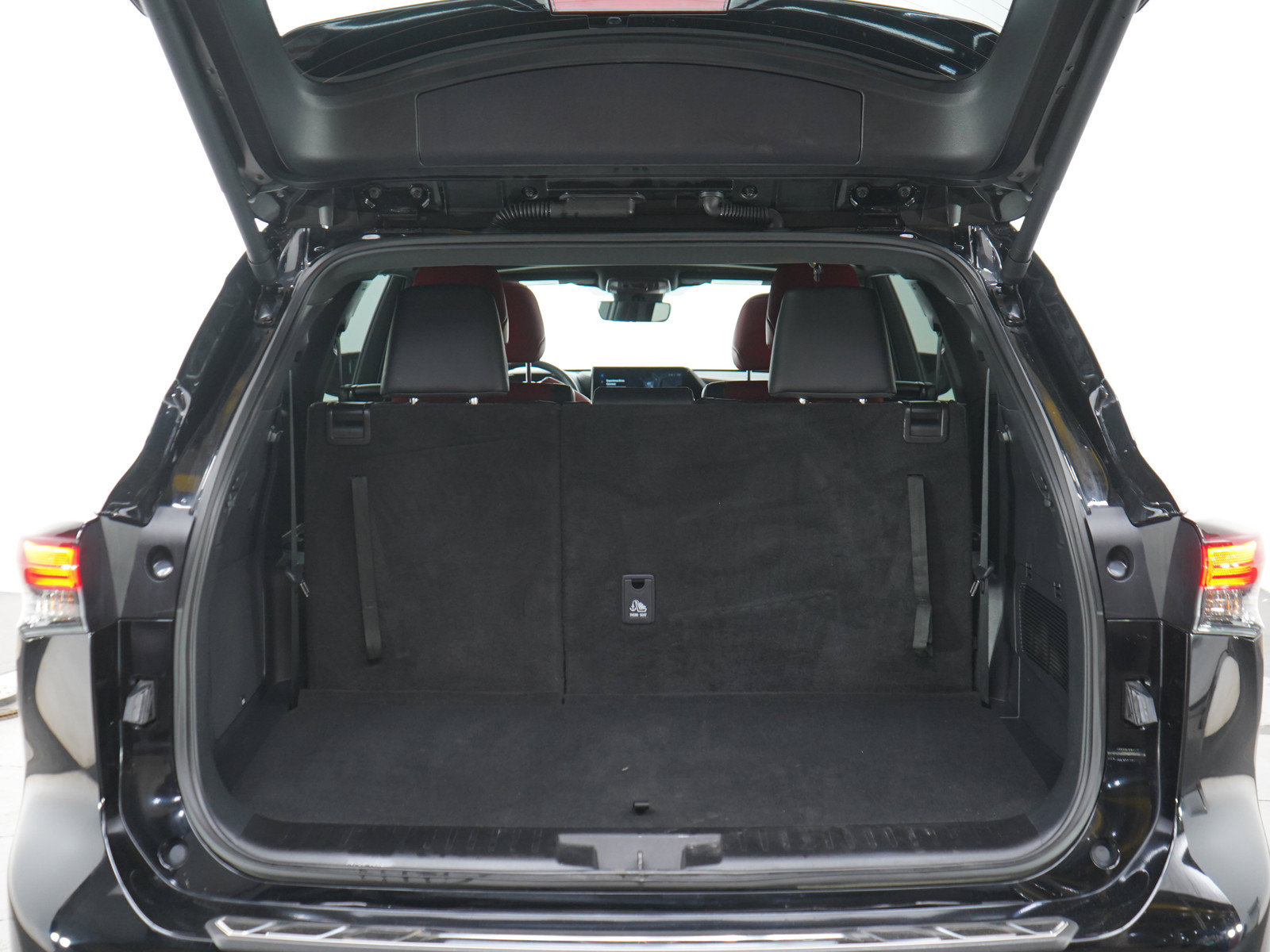 Used 2025 Toyota Highlander XSE AWD/4WD image 17