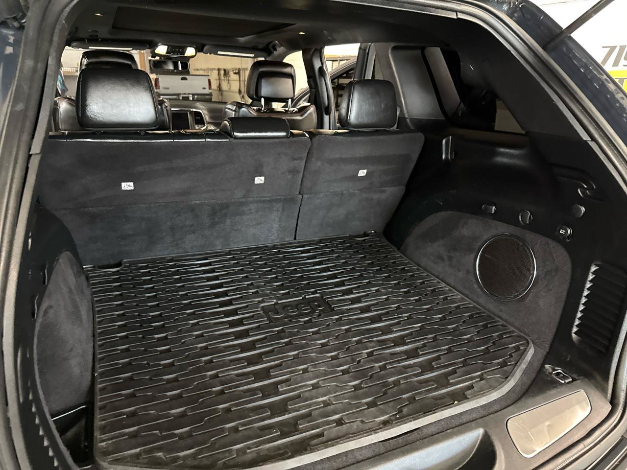 Used 2018 Jeep Grand Cherokee Trailhawk w/ Trailhawk Luxury Group AWD/4WD image 44