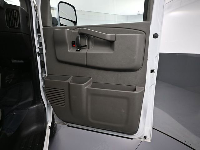 Used 2022 Chevrolet Express 2500 w/ Driver Convenience Package image 35