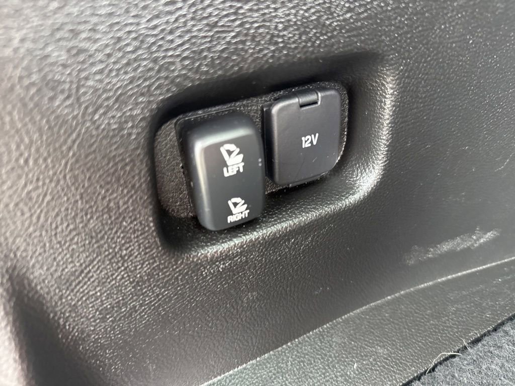 Used 2023 Ford Edge SEL image 32