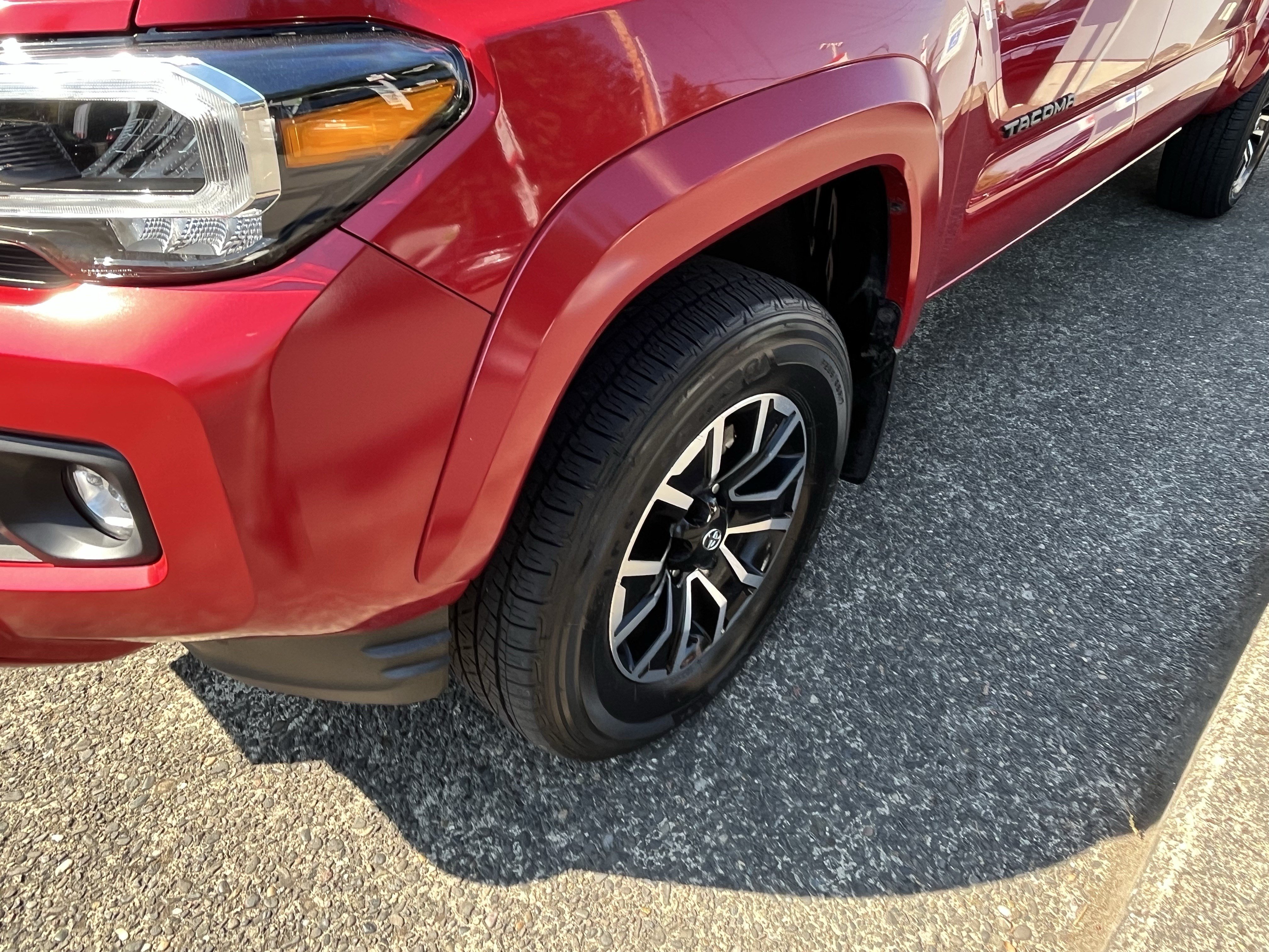 Certified 2023 Toyota Tacoma TRD Sport AWD/4WD image 15