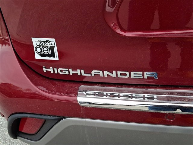 Used 2024 Toyota Highlander Platinum image 31