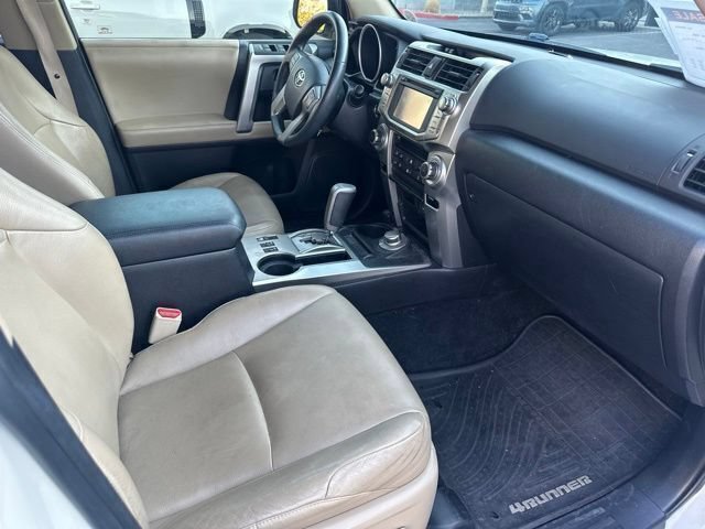 Used 2012 Toyota 4Runner Limited AWD/4WD image 5
