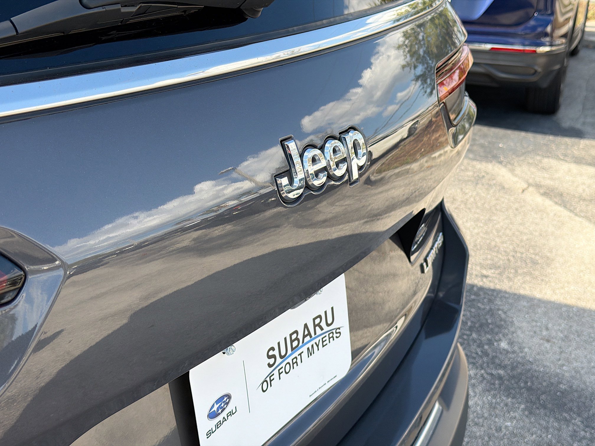 Used 2023 Jeep Grand Cherokee L Limited image 11