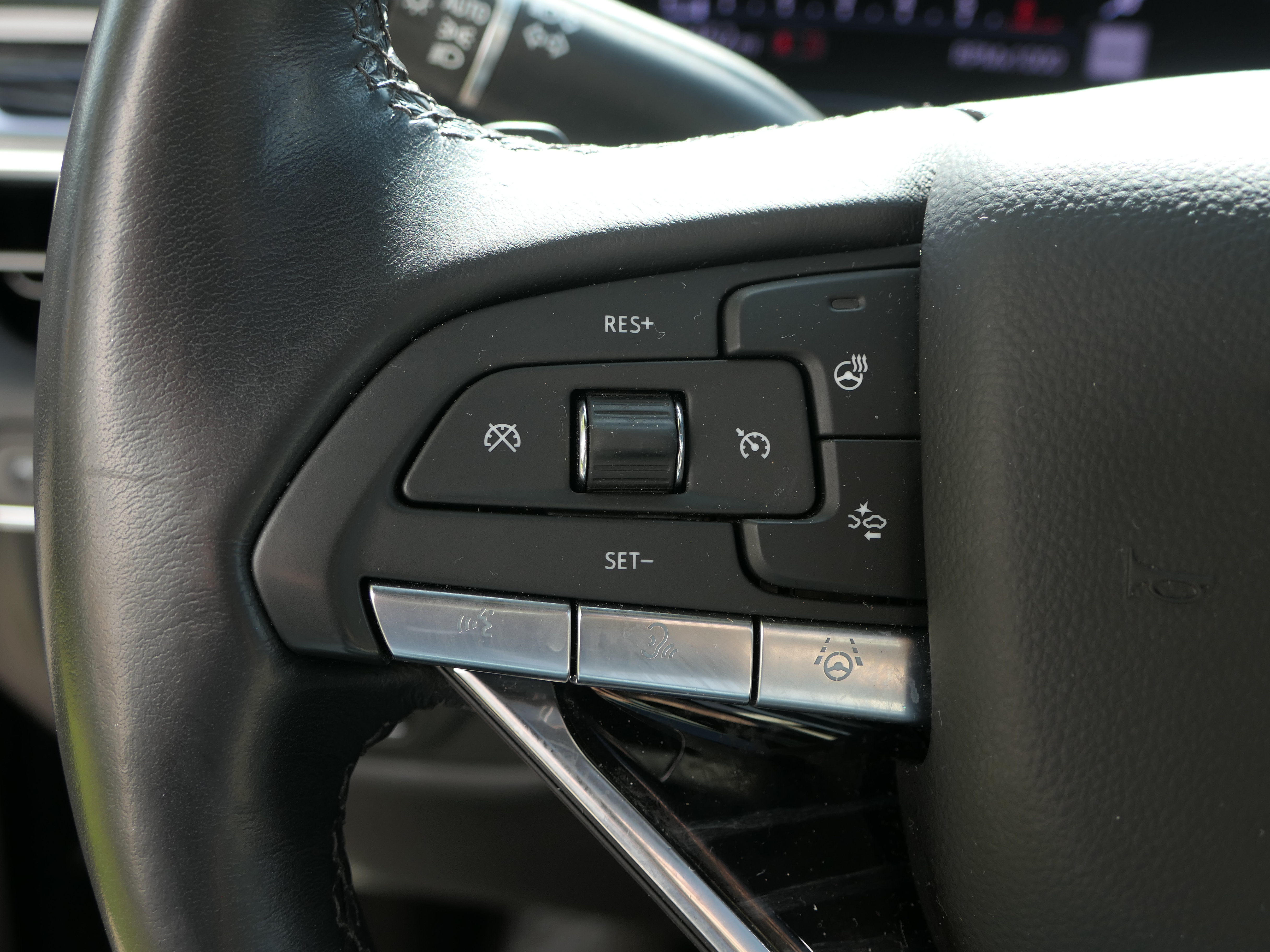 Certified 2023 Cadillac Escalade Sport AWD/4WD image 16