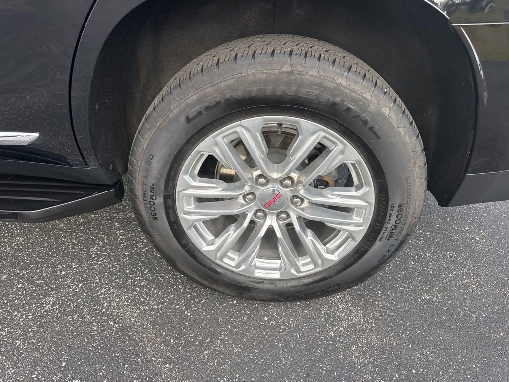 Used 2023 GMC Yukon SLT w/ SLT Luxury Package image 8