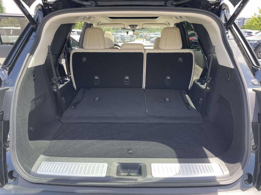 Used 2025 INFINITI QX60 Sensory AWD/4WD image 32