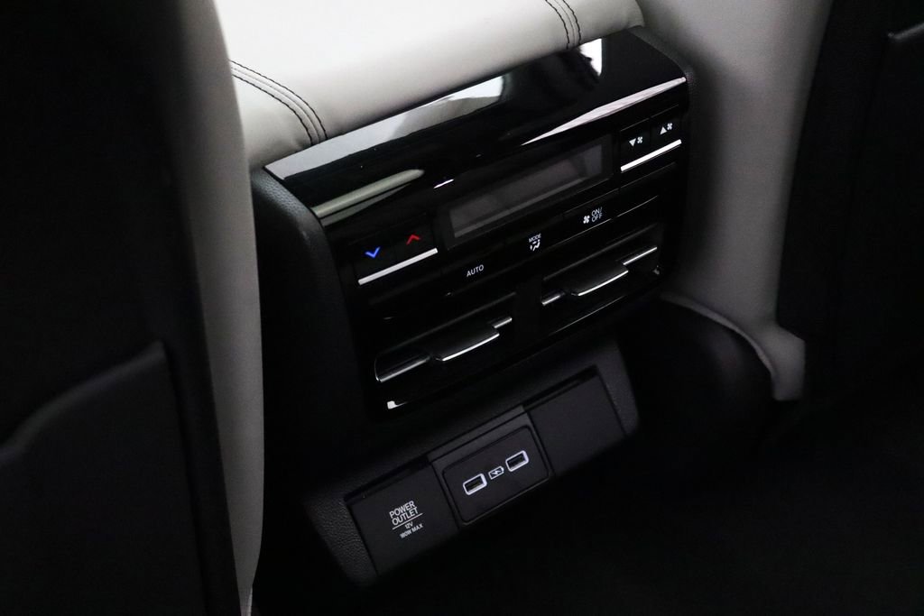 Used 2023 Acura MDX SH-AWD w/ Technology Package image 10
