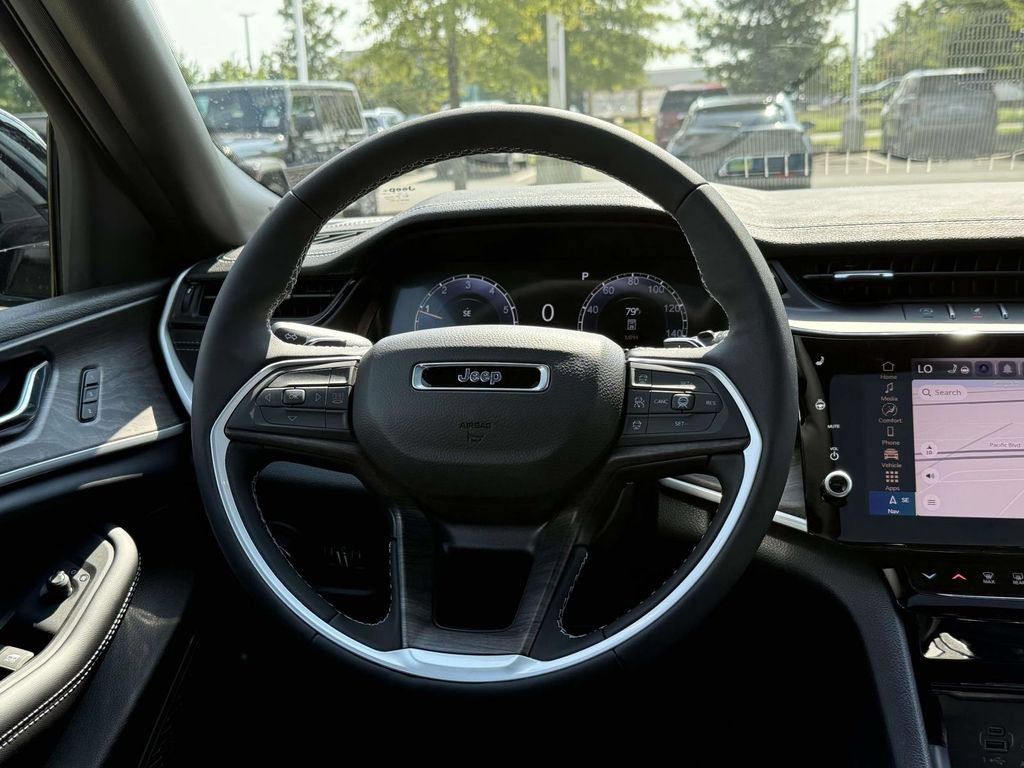 New 2027 Jeep Grand Cherokee Limited AWD/4WD image 19