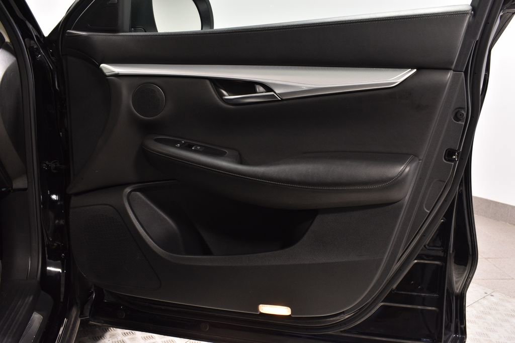 Used 2019 INFINITI QX50 Luxe w/ Navigation Package image 33