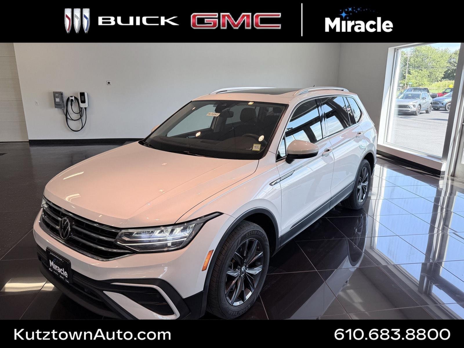 Used 2023 Volkswagen Tiguan SE