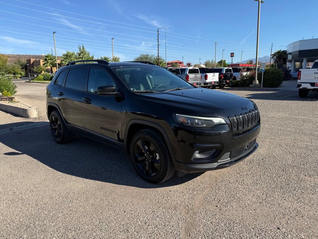 Used 2021 Jeep Cherokee Latitude Plus AWD/4WD image 3