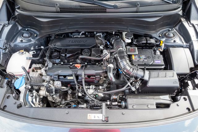 Certified 2025 Kia Seltos SX AWD/4WD image 3