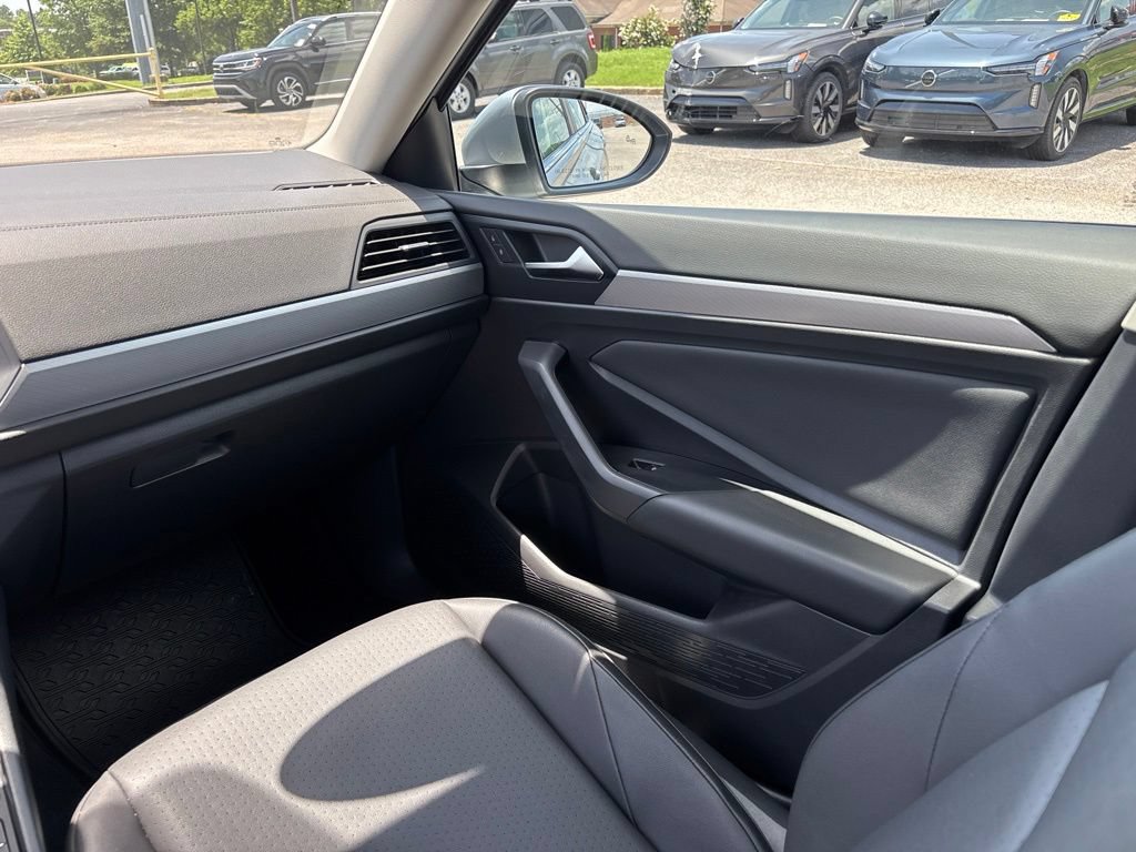 Used 2019 Volkswagen Jetta SE FWD image 26