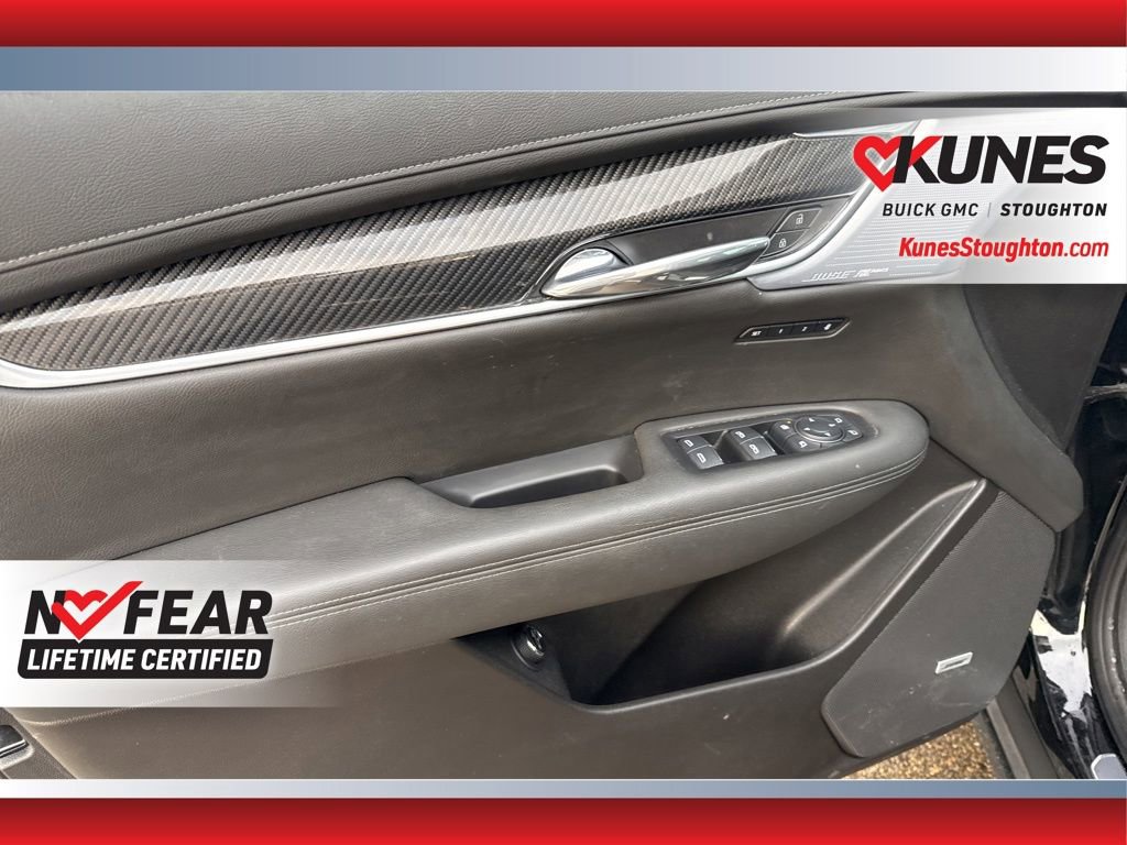 Used 2024 Cadillac XT6 Sport image 19