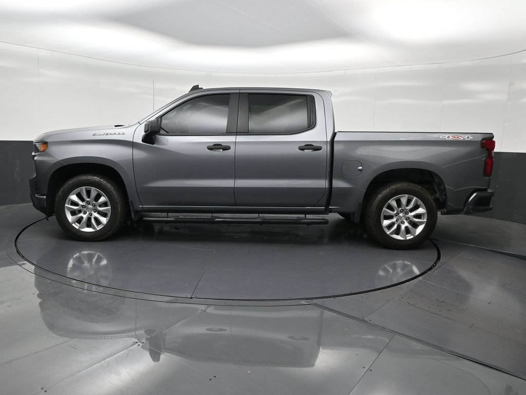 Used 2022 Chevrolet Silverado 1500 Custom w/ Safety Confidence Package AWD/4WD image 2