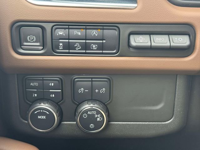 Used 2023 Chevrolet Tahoe High Country AWD/4WD image 27