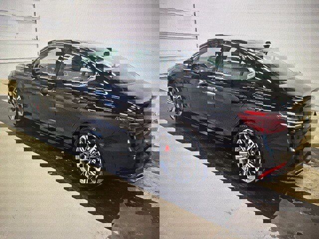 Used 2024 Genesis G70 3.3T Advanced image 4