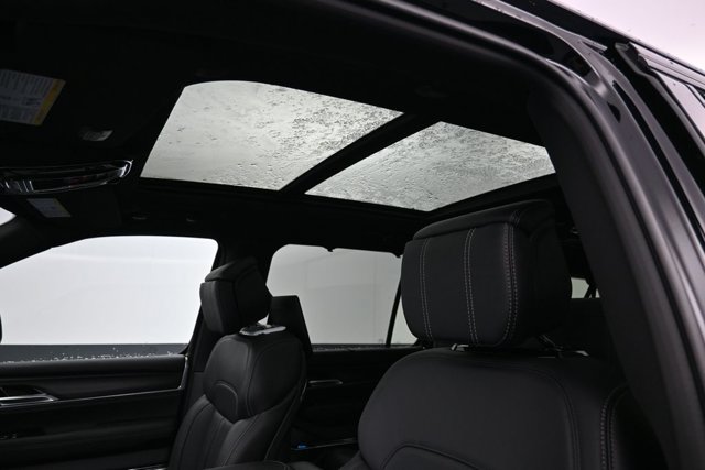 New 2026 Jeep Grand Wagoneer L Summit w/ Rear Seat Video Group I AWD/4WD image 31