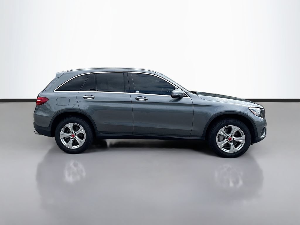 Used 2018 Mercedes-Benz GLC 300 4MATIC w/ Premium Package image 2