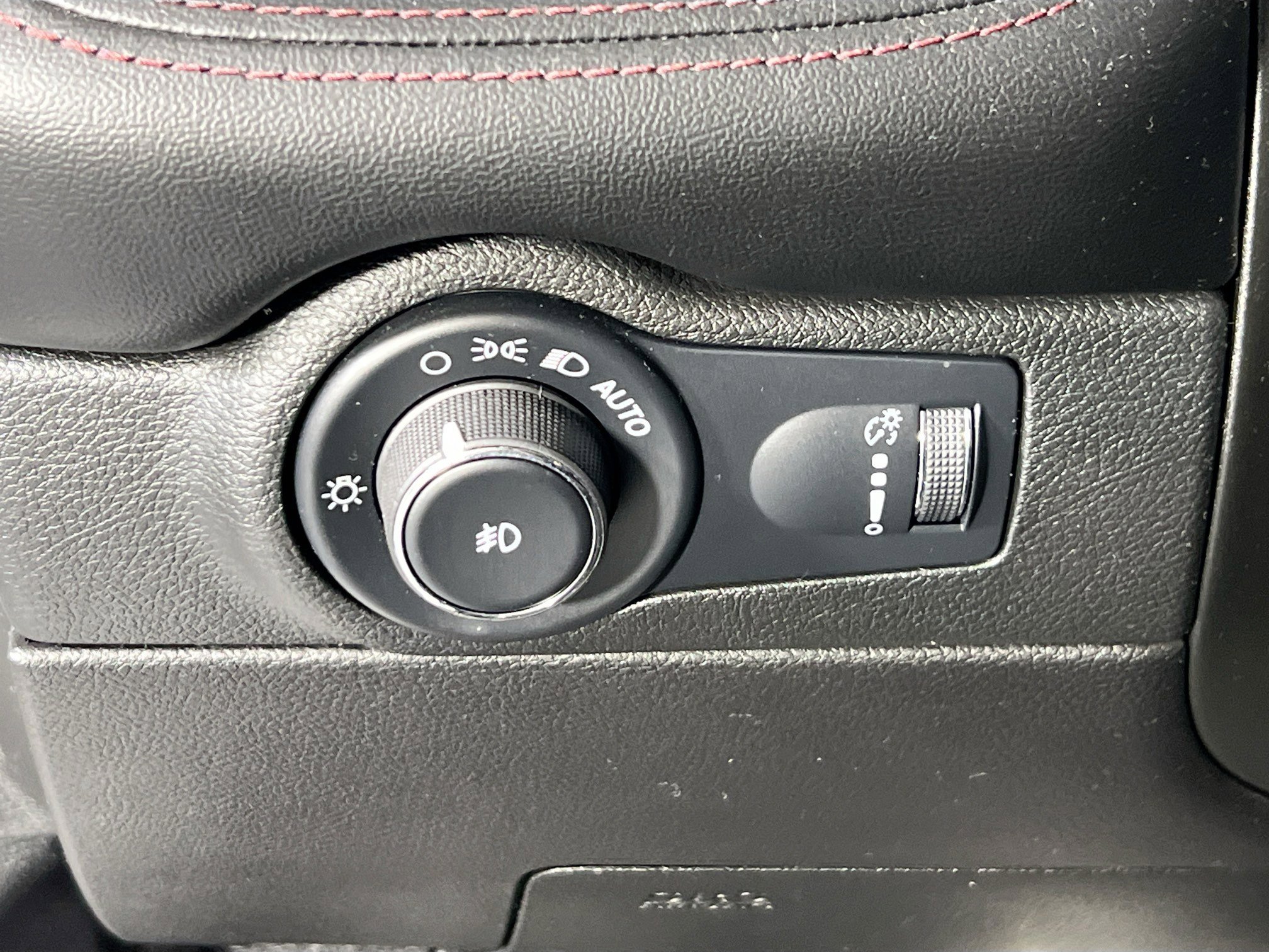 Used 2021 Dodge Durango R/T w/ Blacktop Package image 10