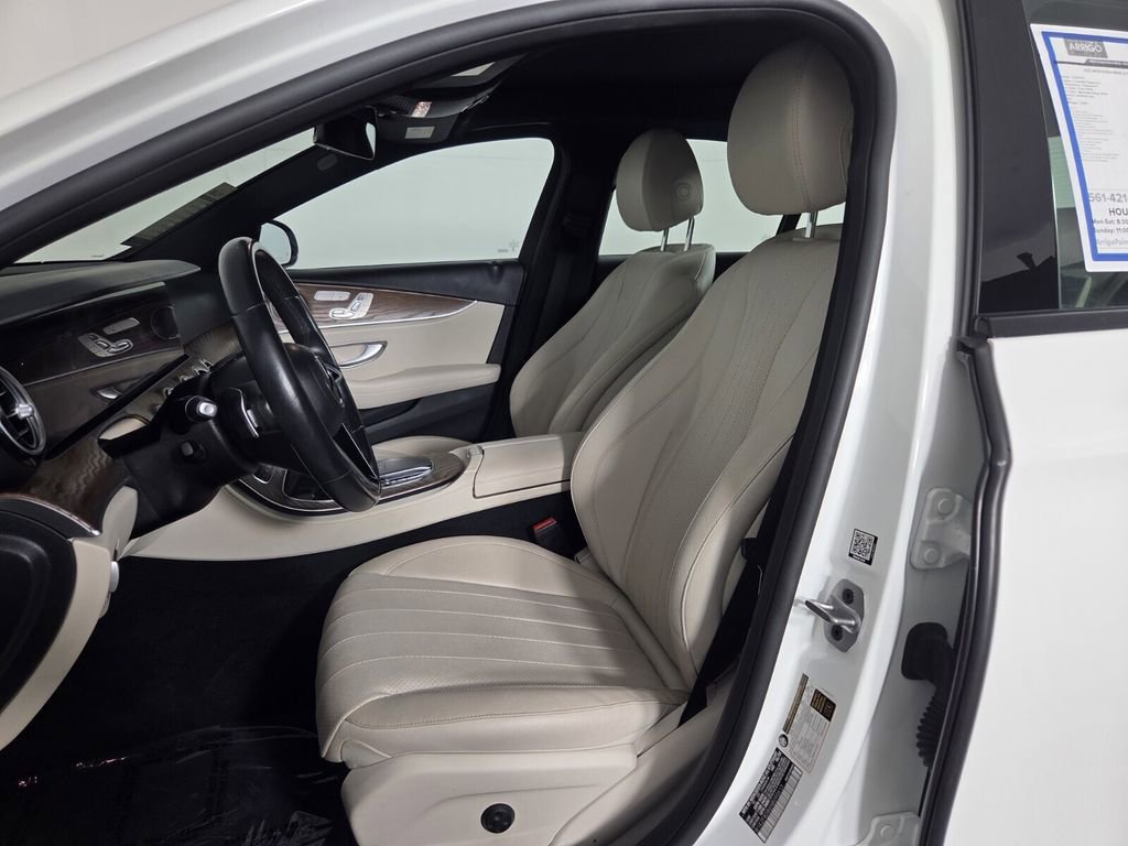 Used 2022 Mercedes-Benz E 350 Sedan image 10