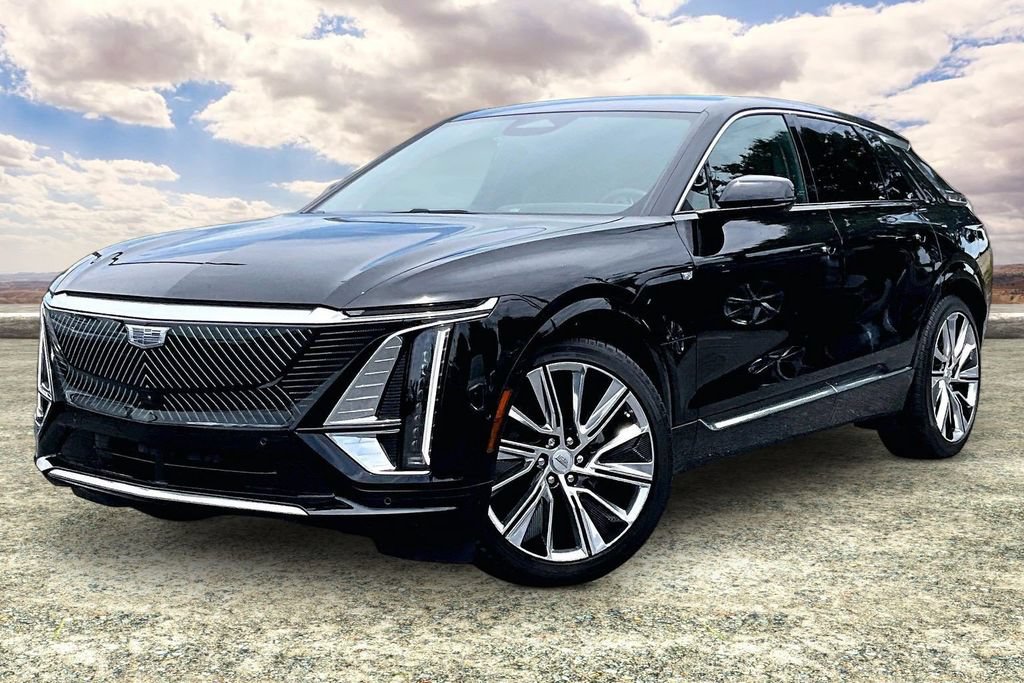 Used 2024 Cadillac Lyriq Luxury w/ Nappa Leather Package RWD image 3
