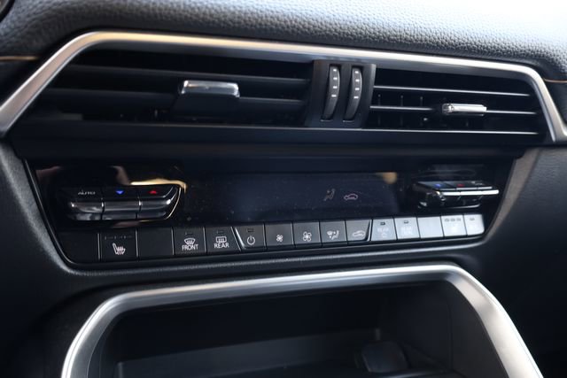 Used 2024 MAZDA CX-90 Plug-In Hybrid w/ Premium Pkg image 19