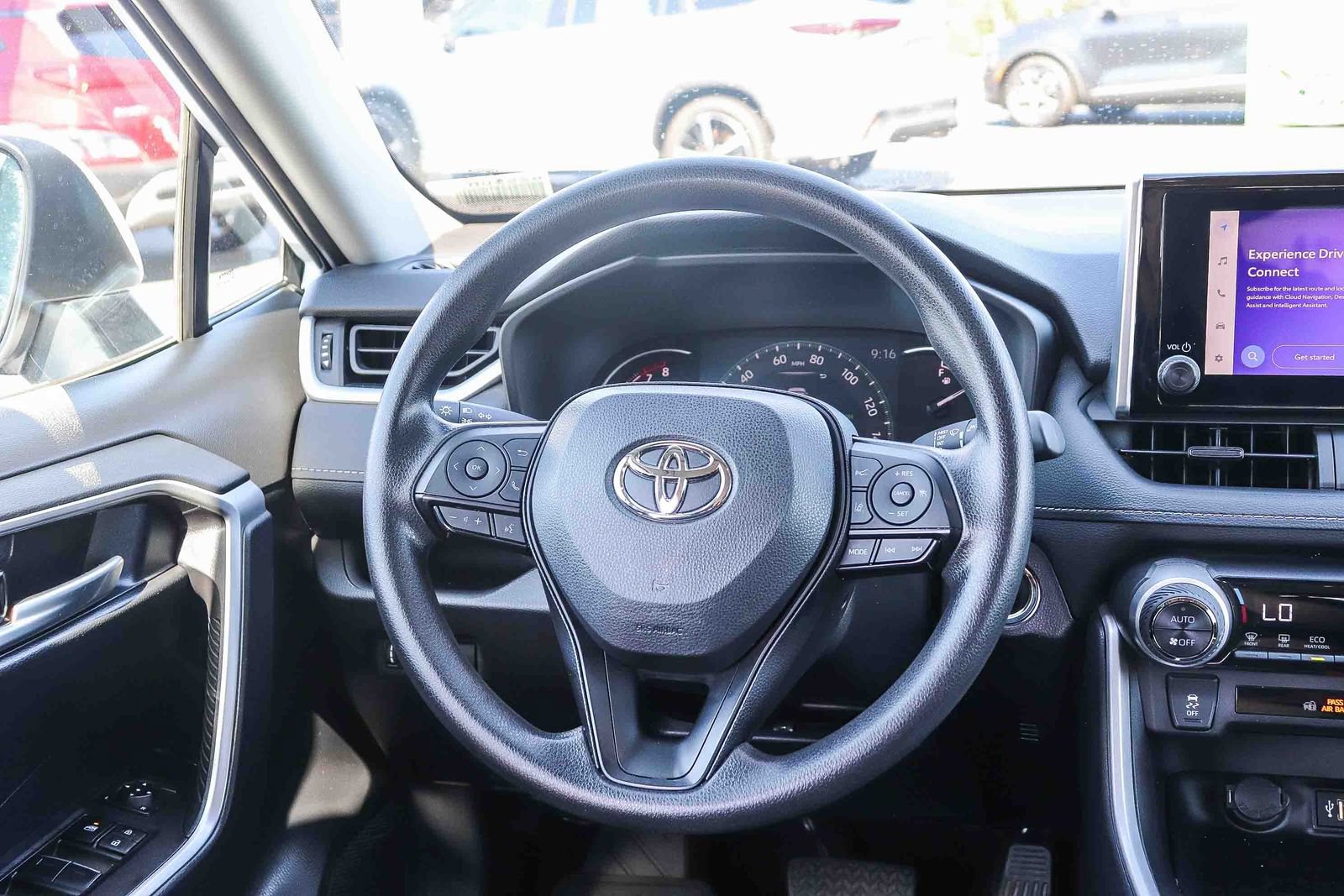 Used 2024 Toyota RAV4 XLE FWD image 15