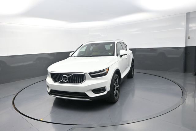 Used 2020 Volvo XC40 T4 Inscription w/ Protection Package Premier FWD image 36