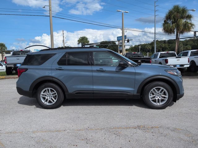 New 2026 Ford Explorer Active w/ Active Comfort Package RWD image 4