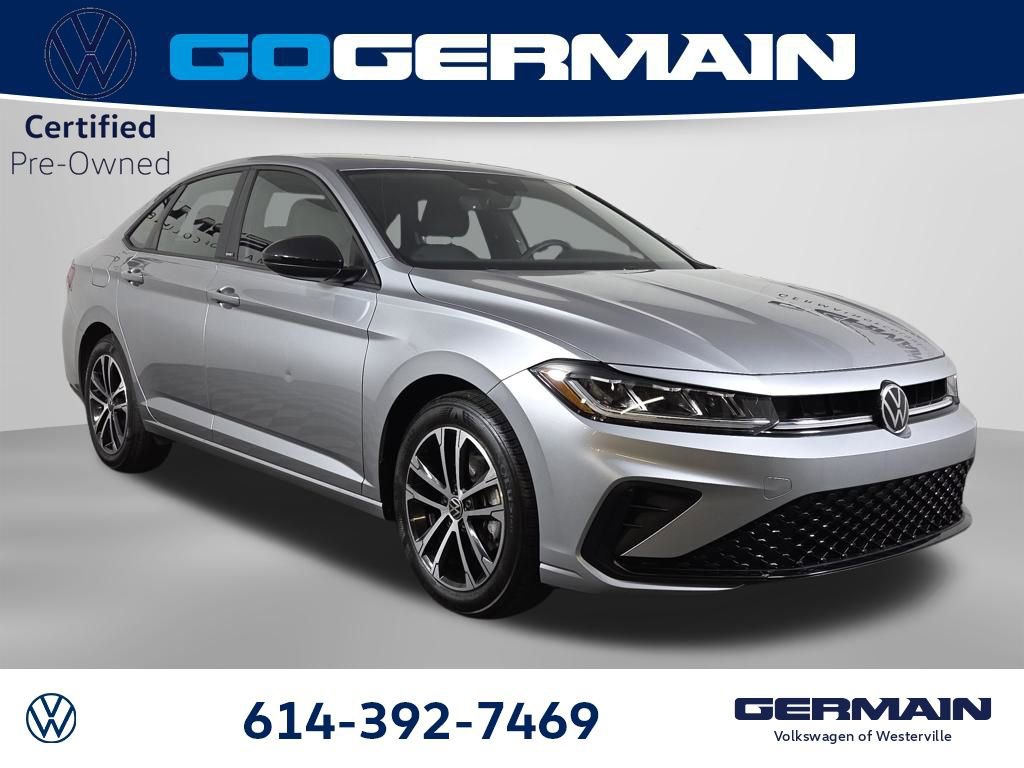 Used 2025 Volkswagen Jetta Sport image 5