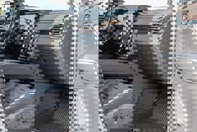 Used 2025 GMC Acadia Denali w/ LPO, Floor Liner Package image 21