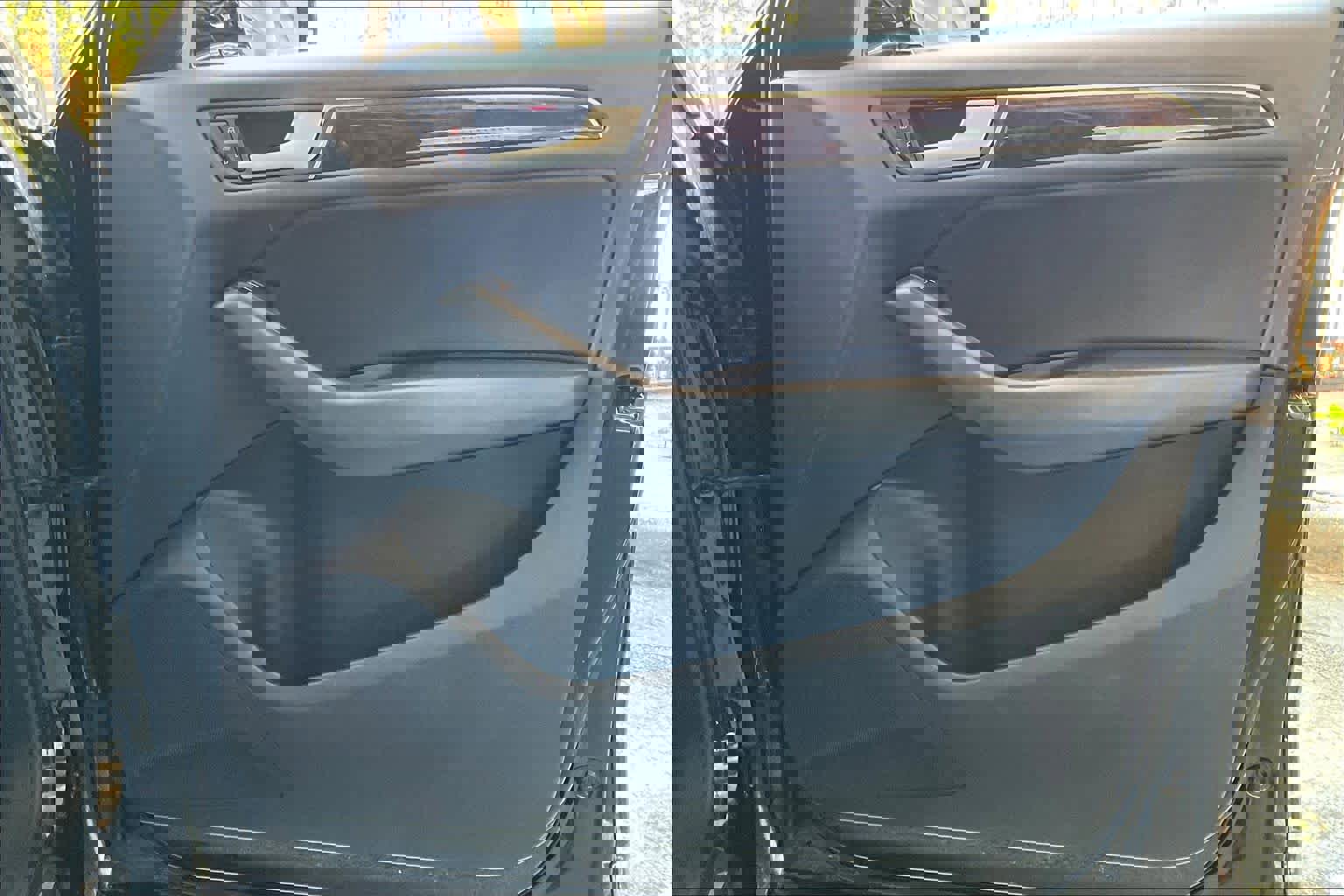 Used 2015 Audi Q5 2.0T Premium Plus w/ Technology Package image 22