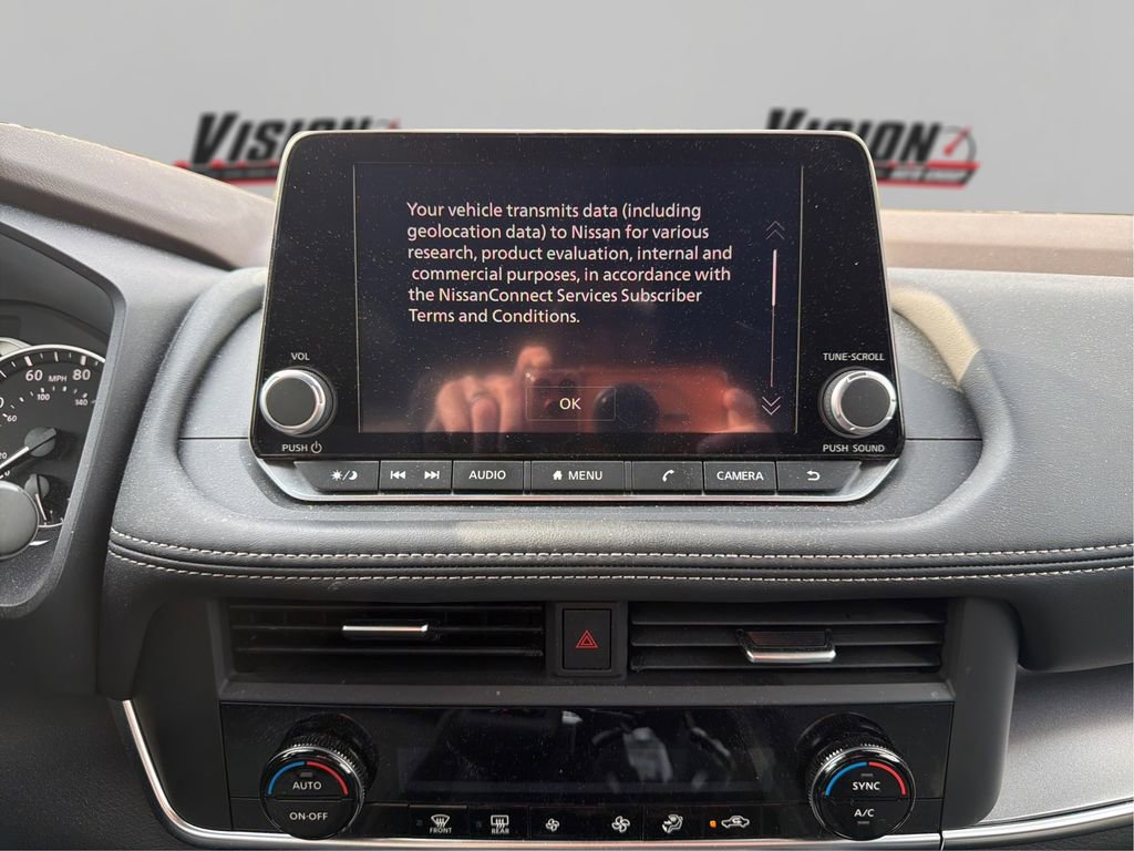 Used 2023 Nissan Rogue SV image 10