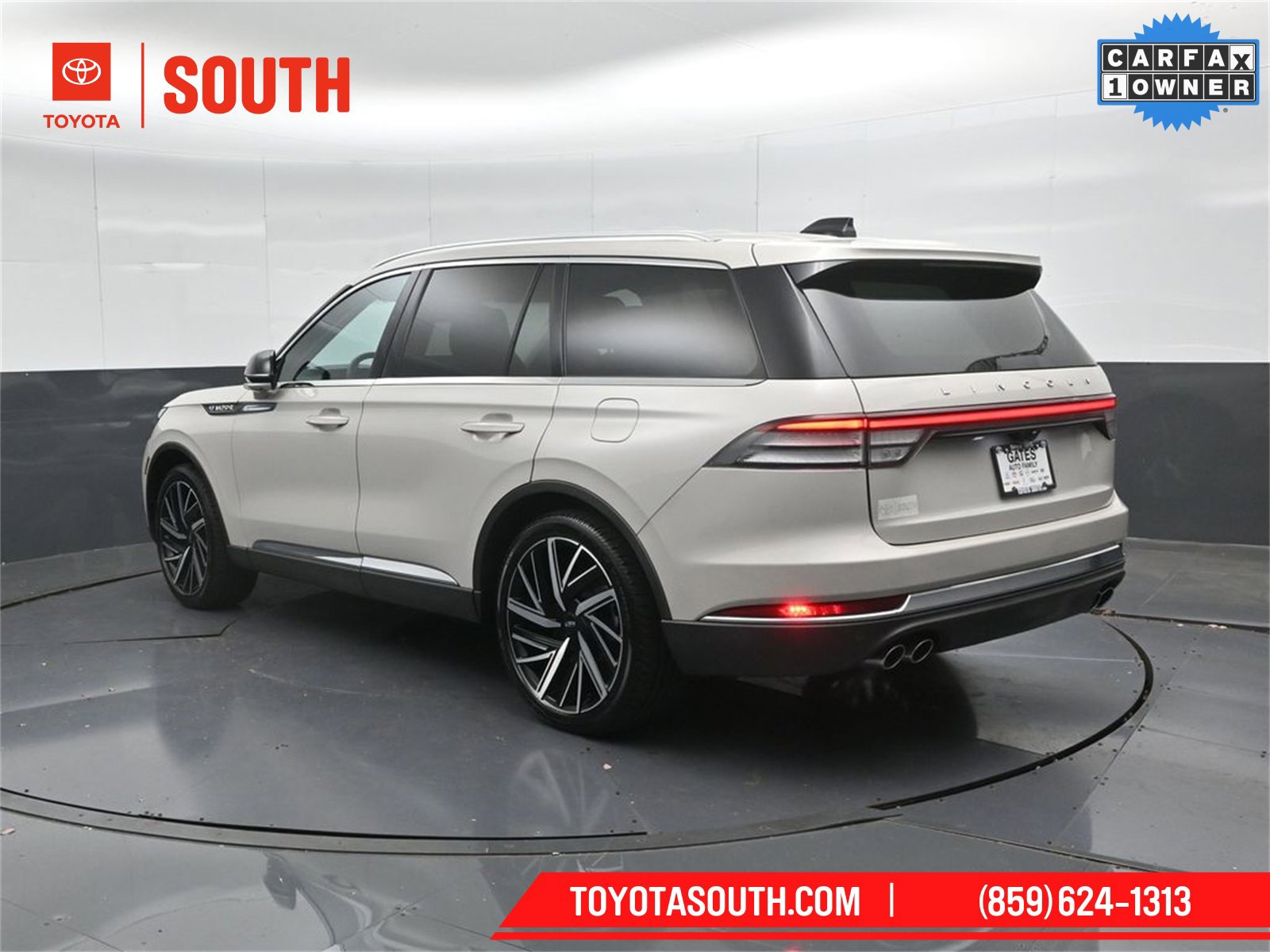 Used 2025 Lincoln Aviator Reserve w/ Equipment Group 201A image 8