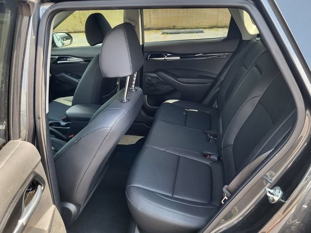 Certified 2025 Kia Seltos EX FWD image 12