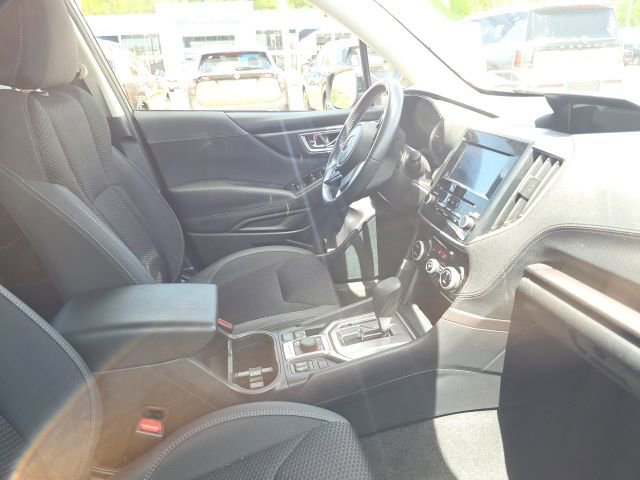 Used 2023 Subaru Forester Premium AWD/4WD image 4