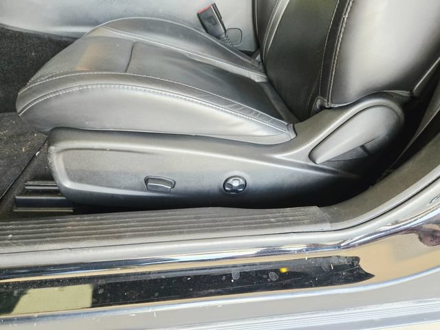 Used 2015 Dodge Challenger R/T Plus RWD image 14