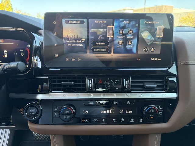 New 2026 Nissan Pathfinder Platinum AWD/4WD image 32