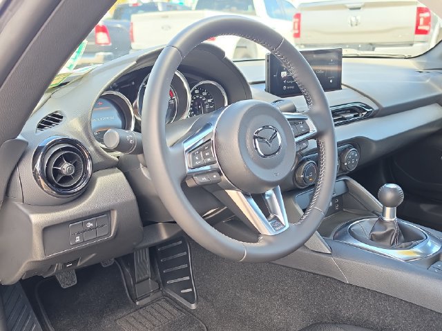 Used 2025 MAZDA MX-5 Miata Sport RWD image 12