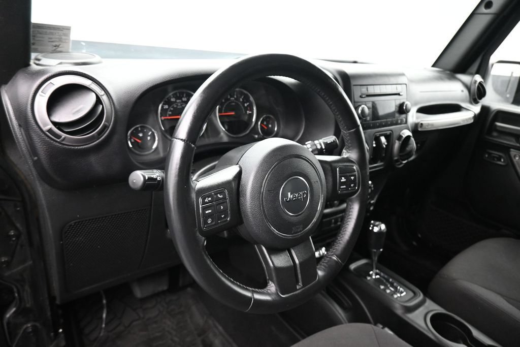 Used 2017 Jeep Wrangler Unlimited Sport w/ Quick Order Package 24S AWD/4WD image 12