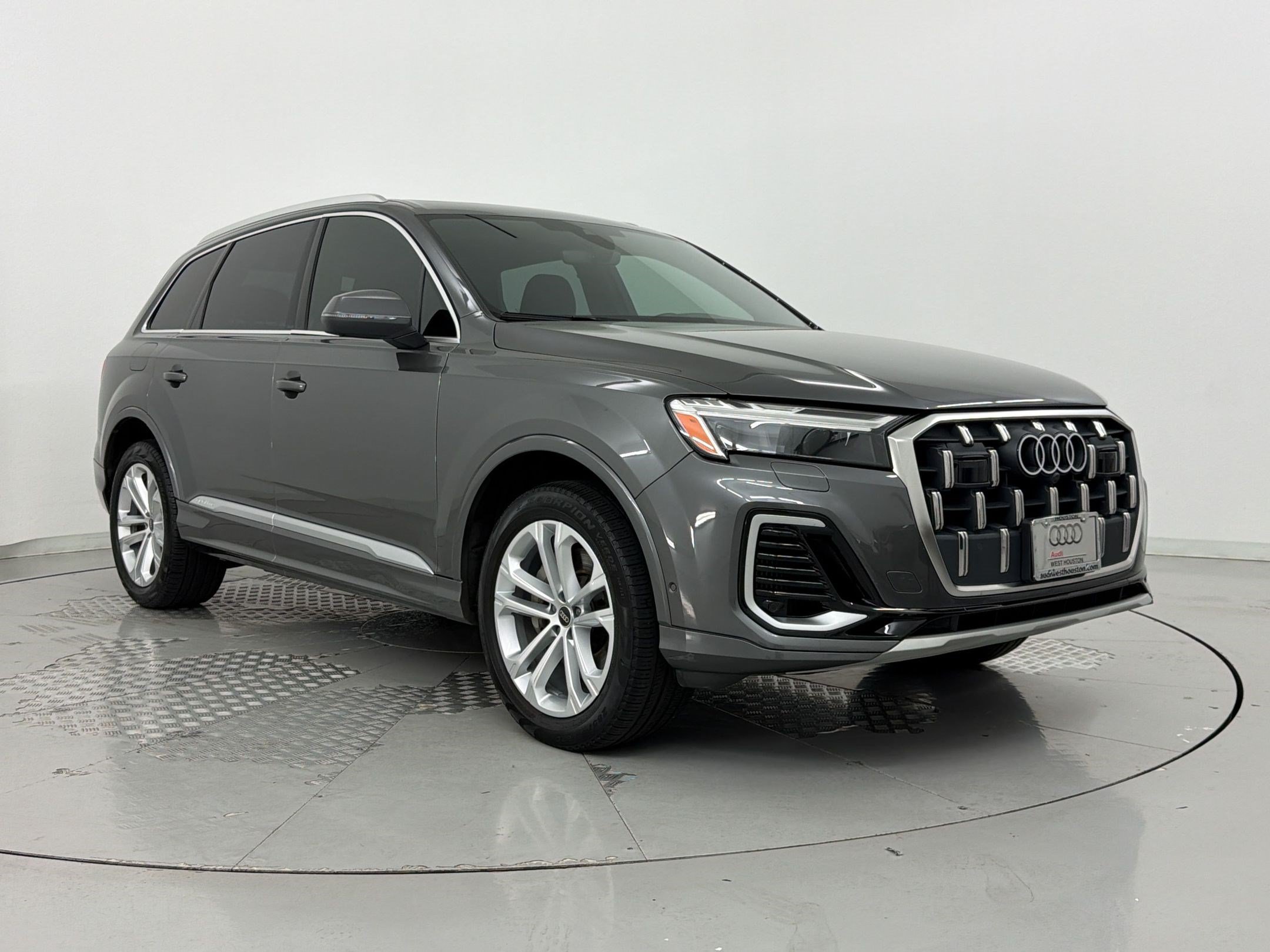 Used 2025 Audi Q7 3.0T Premium Plus AWD/4WD image 7