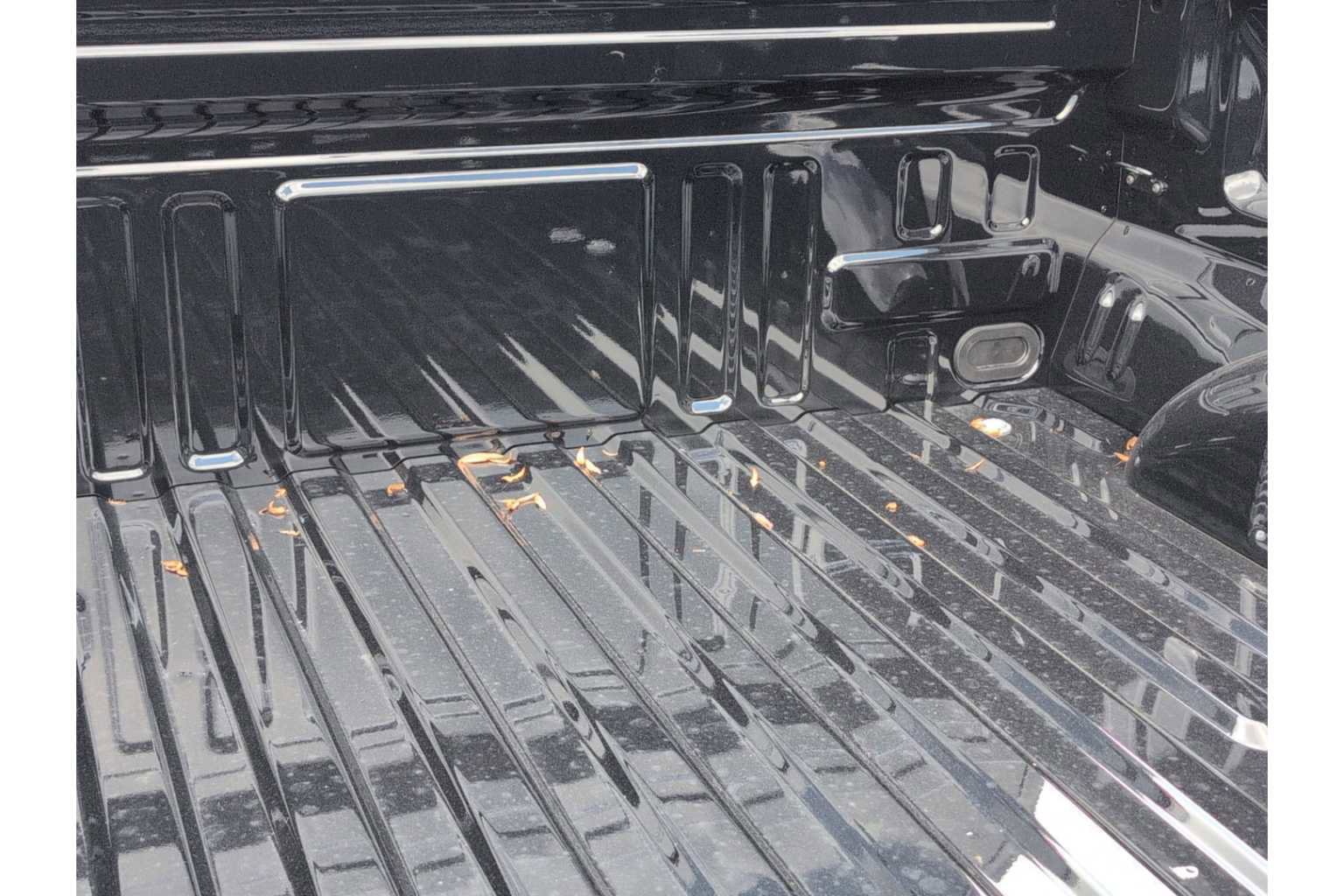 New 2025 Ford F150 Lariat w/ Equipment Group 501A Mid image 17